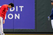 イチローにお辞儀をする大谷翔平の写真、海外でもエモいと話題に