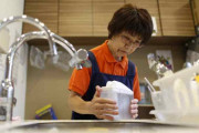 海外「日本には奴隷の文化があるからな！」日本で70歳まで働き続けられる制度が作られるらしいｗｗｗ
