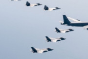 【韓国の反応】韓国に来れない米ラプター、日本のステルス機と初の連合飛行。韓国の反応「現政権下では、米国との協力は形式的なものにすぎない。」