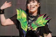 MOMOMETALが発表された時のビデオ + BABYMETALがBBABをやる可能性は？　【海外の反応】