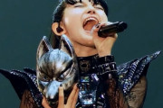 Su-METALって眉毛を描いてる？ + ベストメタルアクト受賞回数の比較　【海外の反応】