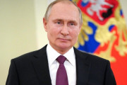 海外「空港で地上に降り立つプーチン大統領の足がふらついてる!?」→いや、彼は十分100歳まで生きるだろ