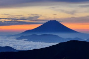 「頼む、俺を富士山に連れて行ってくれ」親日外国人が風景を愛でるスレ