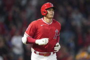 海外「好きにさせろ！」大谷翔平の二刀流にヤンキースレジェンドが物申す！(海外の反応)
