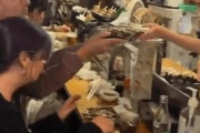 韓国人「韓国人が日本に来てめちゃくちゃ驚いた日本の食堂がこちら‥（ﾌﾞﾙﾌﾞﾙ」→「日本の感性が羨ましい」　韓国の反応