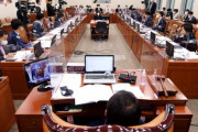 韓国紙「与党 "ネイバーとダウムのニュース供給を廃止するのはどうか"」
