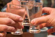 売上が激減した日本の酒...逆転の発想で…？「まず会社が売らない方が効果的らしい...」「アサヒのような日本のビールはあまり欲しくありません」韓国の反応