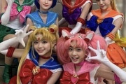 【画像あり】韓国人「日本のセーラームーンミュージカルが凄過ぎる‥（ﾌﾞﾙﾌﾞﾙ」→「日本人にこんな美人が多いのですか？」　韓国の反応