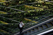 海外「日本には約150万人の引きこもりがいる。パンデミックの影響で急増」