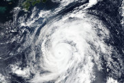 【海外】「日出づる国の皆が無事でありますように」大型で猛烈な台風１９号の接近に海外から日本の無事を祈る声が続出