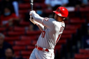 海外の反応 「奇跡だ」大谷翔平、敗色濃厚な9回2死に逆転の12号ホームラン！