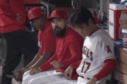 【海外の反応】大谷翔平がレンドンのグータッチを拒否？「一般人だと思ったんだろ」