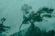 海外「日本最大級の注意喚起がされてるぞ！」超大型の台風に日本が襲われていたらしい・・・