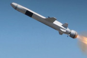 ロシア軍が8億円超えのミサイルを発射→ ビーチの公衆トイレを吹き飛ばしただけの被害に終わるｗｗｗｗｗ