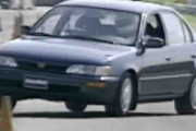 【海外の反応】1993年式のトヨタカローラは30年後の今でも現役！