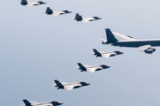 【悲報】また韓国が仲間外れに‥日米ステルス戦闘機が合同訓練、韓国には出動停止状態　韓国の反応