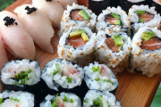 海外「Sushiを考えた日本人は天才だと思うんだよ」外国人自家製お寿司のクオリティが高いと話題に