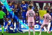 外国人「神だ」メッシ、劇的決勝ゴールで衝撃のアメリカデビュー！海外のファンも大興奮！【海外の反応】