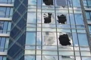 韓国人「韓国の超高層ビルの窓ガラスが割れまくる‥最高層ビル風の恐怖、台風の威力を2倍に拡大する「新型災難」とは？」　韓国の反応