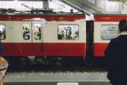 【海外の反応】日本人が選ぶ、電車内での外国人観光客の迷惑行為トップ10はおかしい
