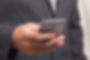 【韓国の反応】「携帯電話の充電を」3年間で女性1500人に接近した日本男性…韓国の反応「日本にはコンビニや住民センターに充電施設がないようだ。」