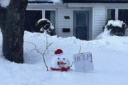 外国人「今のニューヨークの大雪がどれほど凄いか見せていく！」