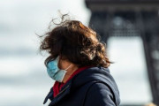 海外「ヨーロッパで新型コロナウイルスによる最初の死者が出たぞ」