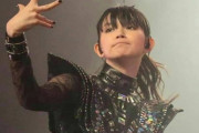 BABYMETALの女の子たちはどうやって人目を避けてるんだと思う？　【海外の反応】