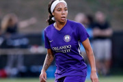（米）妊娠6か月の女子サッカー選手が練習参加（海外の反応）