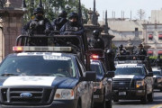 韓国人「監視カメラがとらえたメキシコの強盗現場」