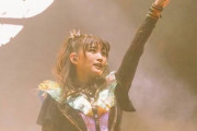 今年のBABYMETALワールドツアーEU/UKレグの面白い瞬間のビデオ　【海外の反応】