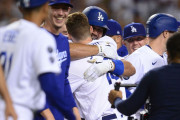 【海外の反応】大谷がチャンスで2度の申告敬遠もスミスのヒットで劇的なサヨナラ勝ち【MLB】