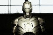 空を飛べる『アイアンマン』のパワードスーツが実現！ジェットエンジン搭載で防弾仕様に！！