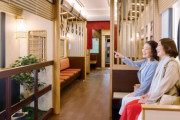 「確かにこの京都の電車は美しい」和風の観光特急を見た外国人の反応