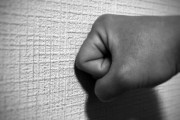 韓国人「今、父親と喧嘩した…どっちが悪いと思う？」