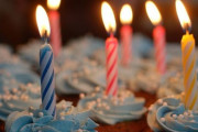 海外女性「なぜ男の人は誕生日に何もしなくても平気なの？」→海外男性「なぜなら…」
