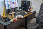ロシア人「お前らの部屋のPC周辺を見せてくれないか？」