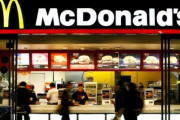 海外「日本のマクドナルドはジャガイモ不足でポテトフライをSサイズでしか提供しないそうだ」