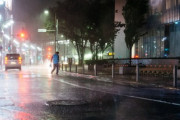マンホールから「柱」が舞い上がる...日本の記録的豪雨で各所に被害「10年後の地球がどうなっているか心配だ」「人間は、自分が自然であることを知らなければならない」海外の反応