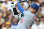 海外の反応　「クアーズフィールドのオーナー」大谷翔平、日米通算300号！