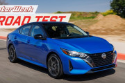 【海外の反応】日産のスモールセダンはとてもスタイリッシュだ！