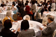 海外「日本は若者がデートできないので親が代わりにしている！」→「ただのお見合いでは？」