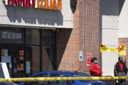 アメリカ警備員「マスクが無いと入店お断りです」→客に射殺されてしまう…