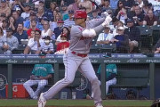 大谷33号もちろん今日も打った！シアトル最上段に届く超特大ホームラン MLBダントツでホームランリーダーを突っ走る【海外の反応】