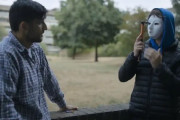 非モテ男さん、魅力的になるためハンマーで自分の顔面を殴る”儀式”を行っていることが判明...