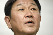 中国には笑顔、韓国にはしかめっ面…ガラッと表情を変えた日本の新外相＝韓国の反応