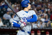 【海外】大谷翔平、ピッチャーやりながら1試合5出塁にファン衝撃！「頼むから誰か彼を止めてくれ」