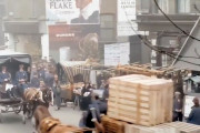 現在と大きく変わったところは…1931年のロンドンの人々を映した動画