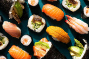今すぐ日本に行けたら何を食べたい？←「唐揚げ」「焼きそば」（海外の反応）