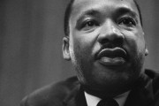 【米国】米共和党支持者のおよそ10人に4人が、学校で人種差別の歴史を教えることに否定的